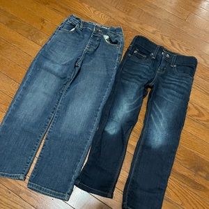 Levi’s & children’s place size 5T . ( Two set )